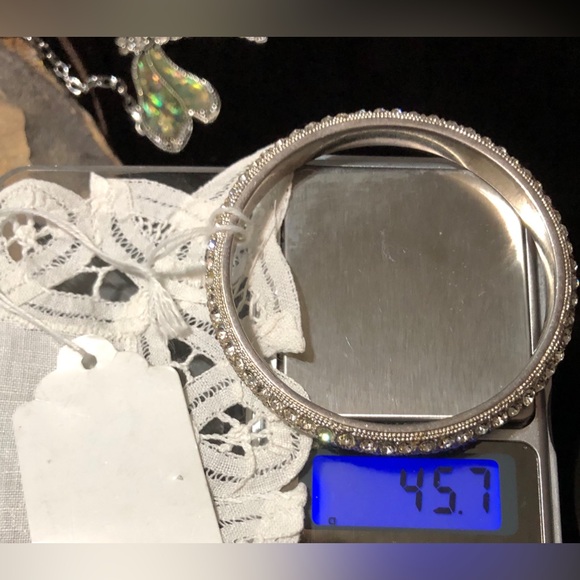 Estate Sale Bangle 45.7 Grams! Stunning🌷💖🌷💖 - Picture 5 of 5